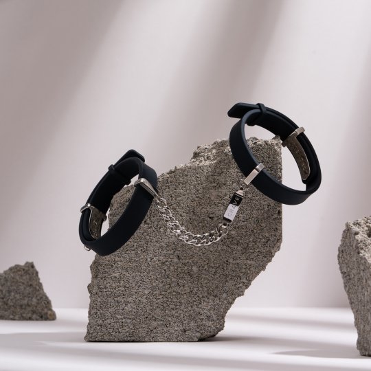 Put� na ruky CRAVE - ID CUFFS BLACK/SILVER